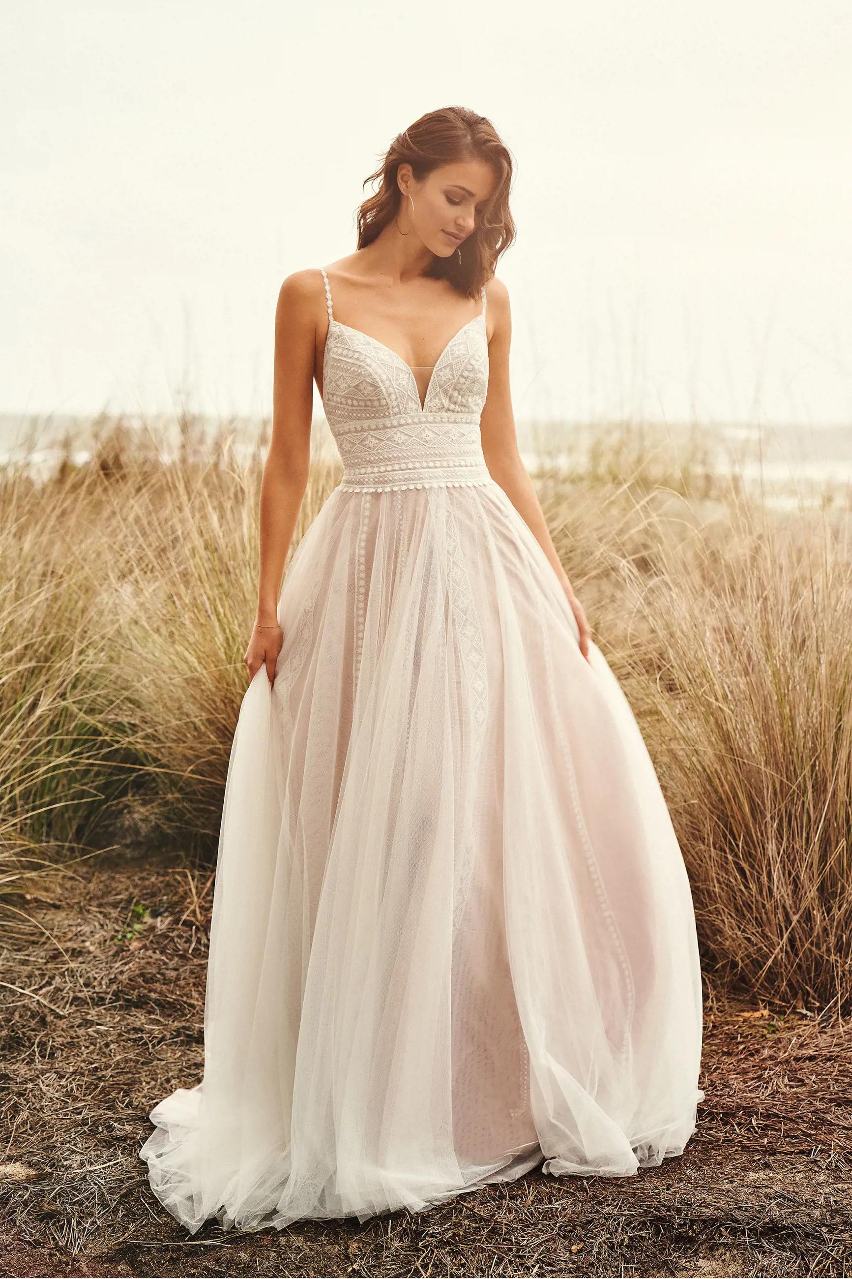 Lighter Color Wedding Dresses for This Season Image