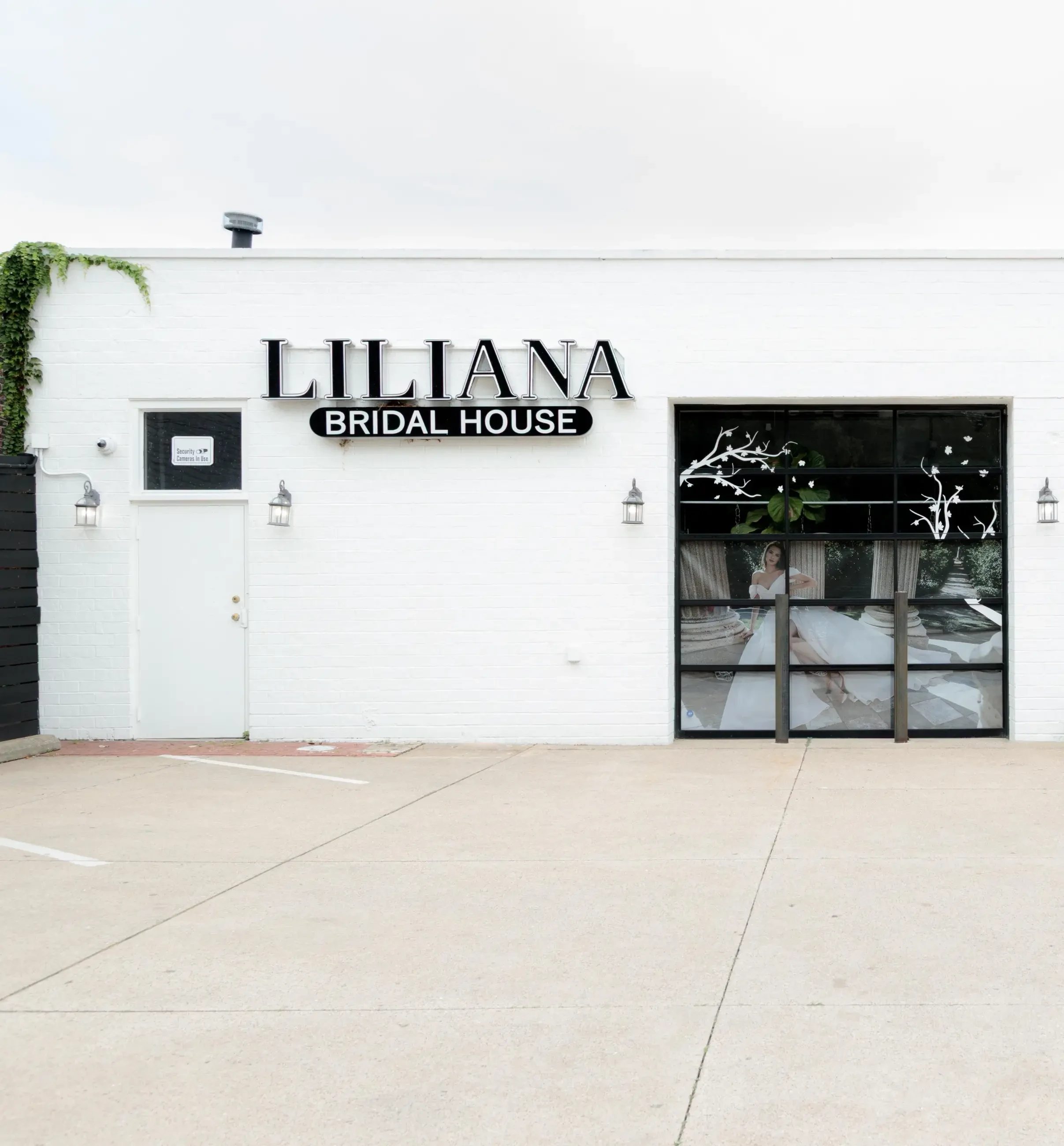 Store front of Liliana Bridal House