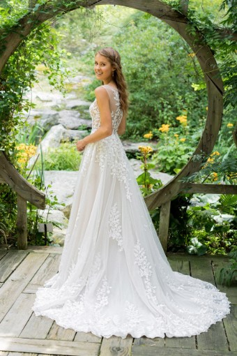 Lillian West 66024LND #1 thumbnail