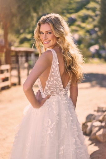 Lillian West 66319 - OTR #1 Ivory/Latte thumbnail