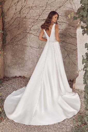 Justin Alexander APRIL|88146- OTR #1 default Ivory/Nude thumbnail